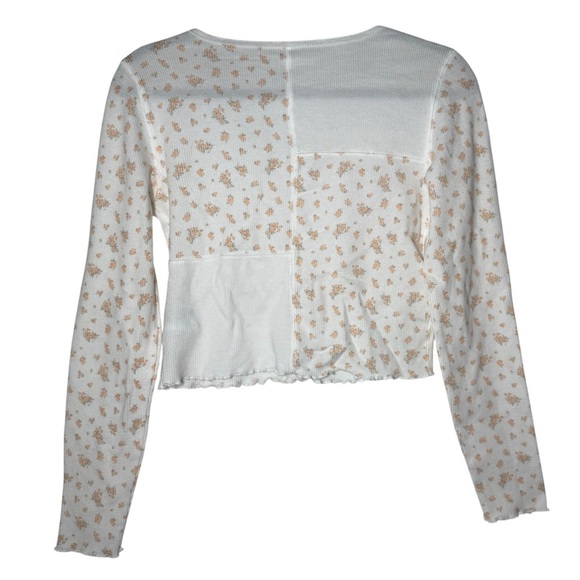 American Eagle Orange and White Floral Patchwork Top Cropped Long Sleeve Size M - Picture 2 of 10